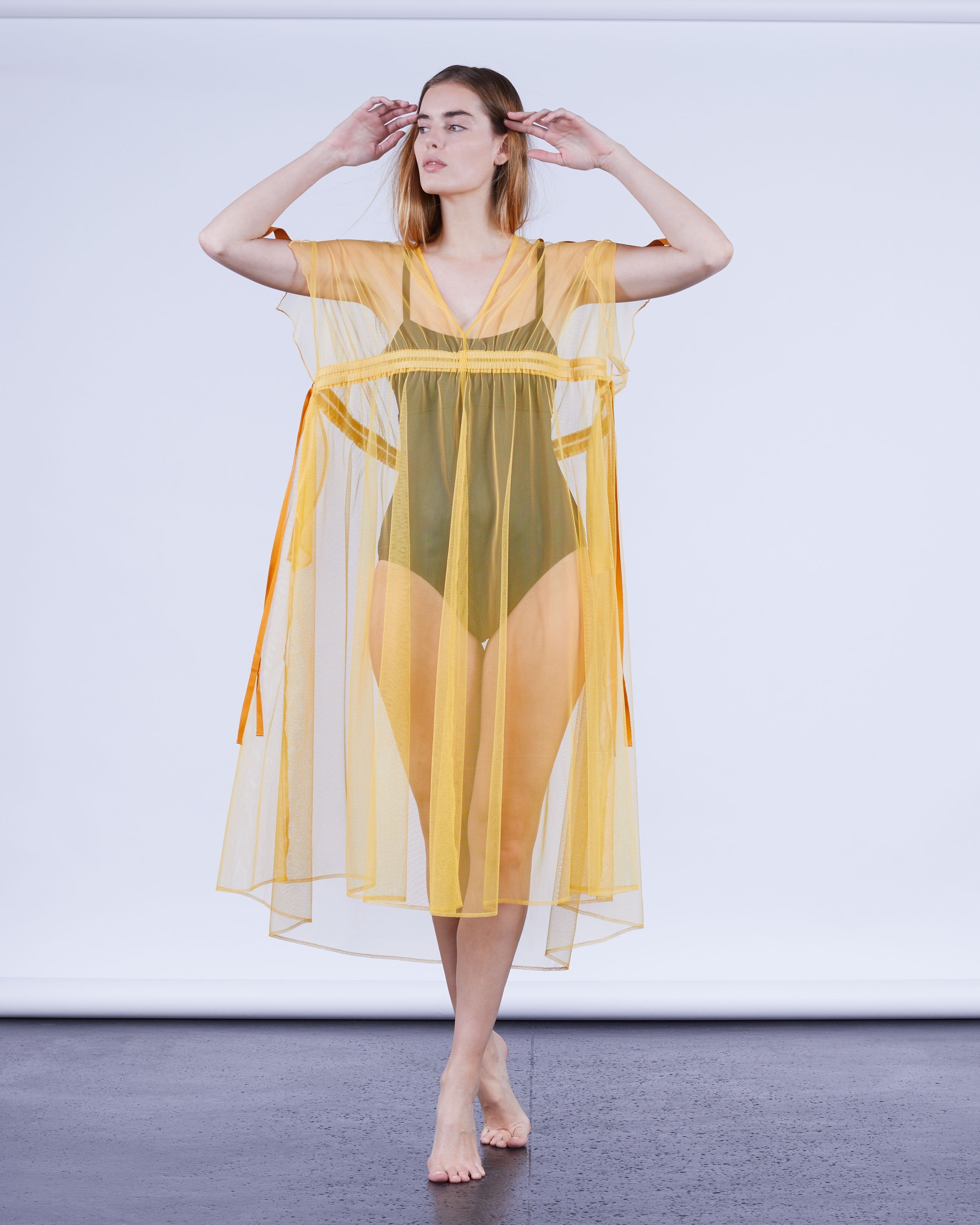 color: yellow tulle;