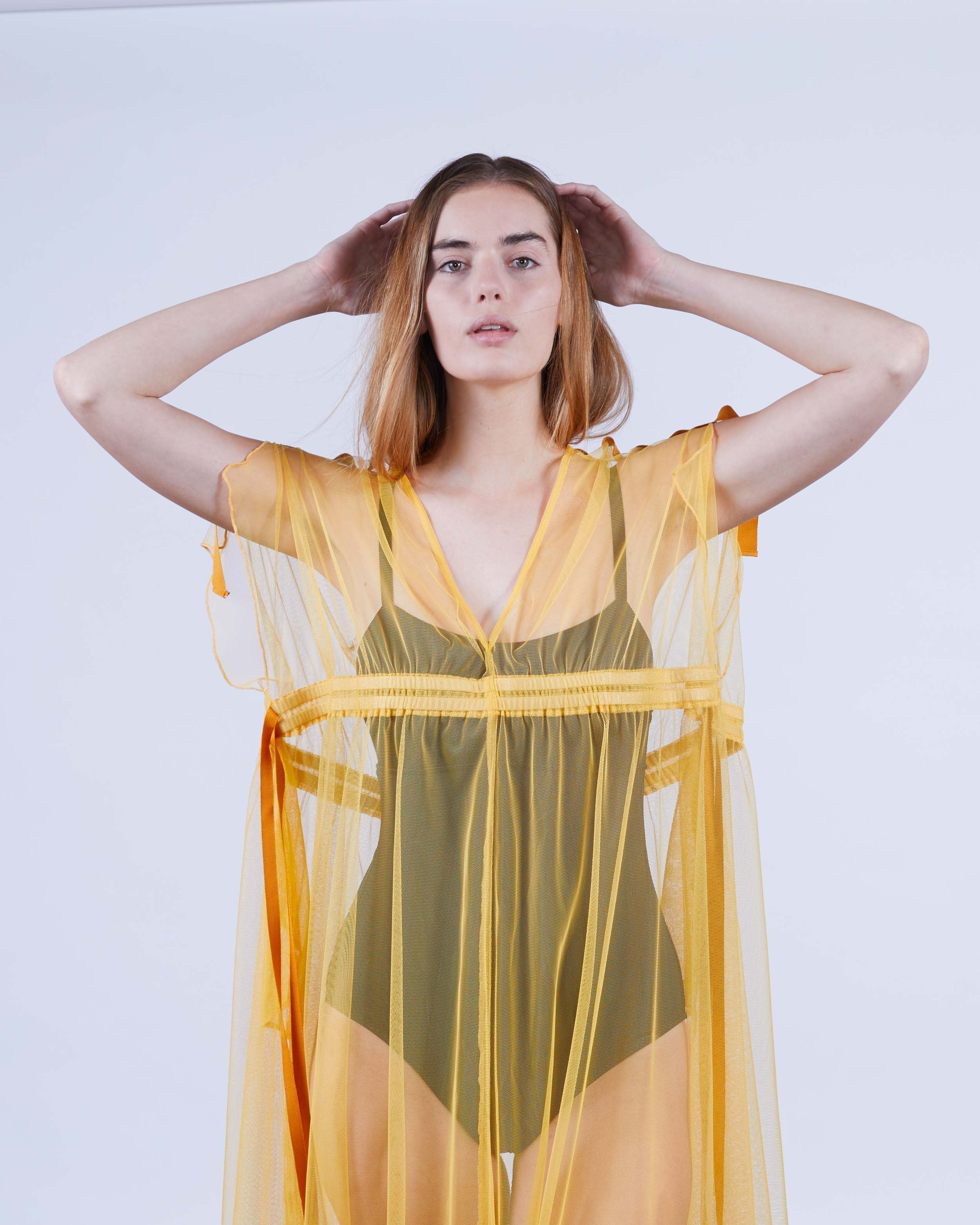 color: yellow tulle;