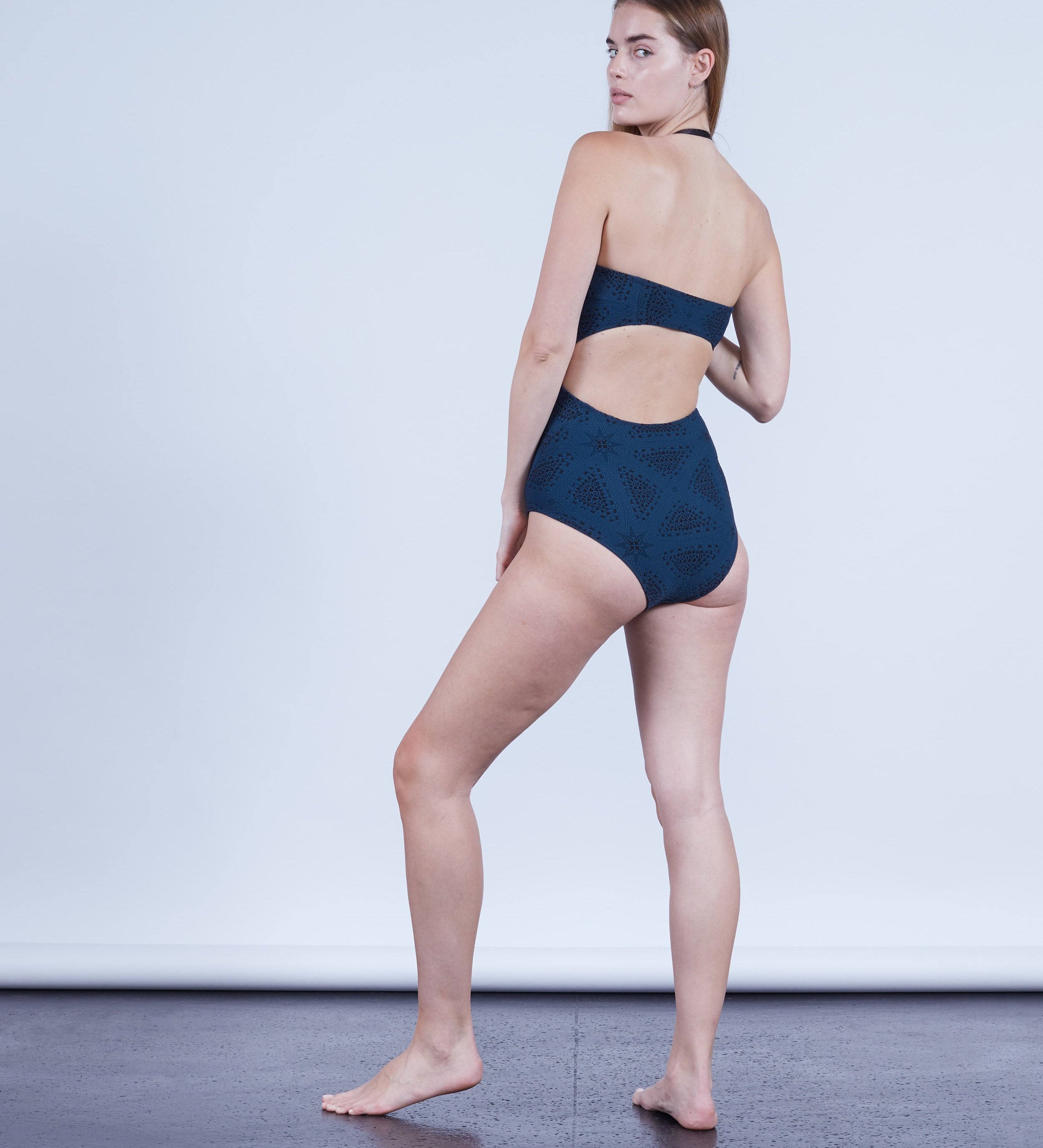 filter: color-siena-blue-jacquard; filter: color-multi; color: siena blue jacquard;