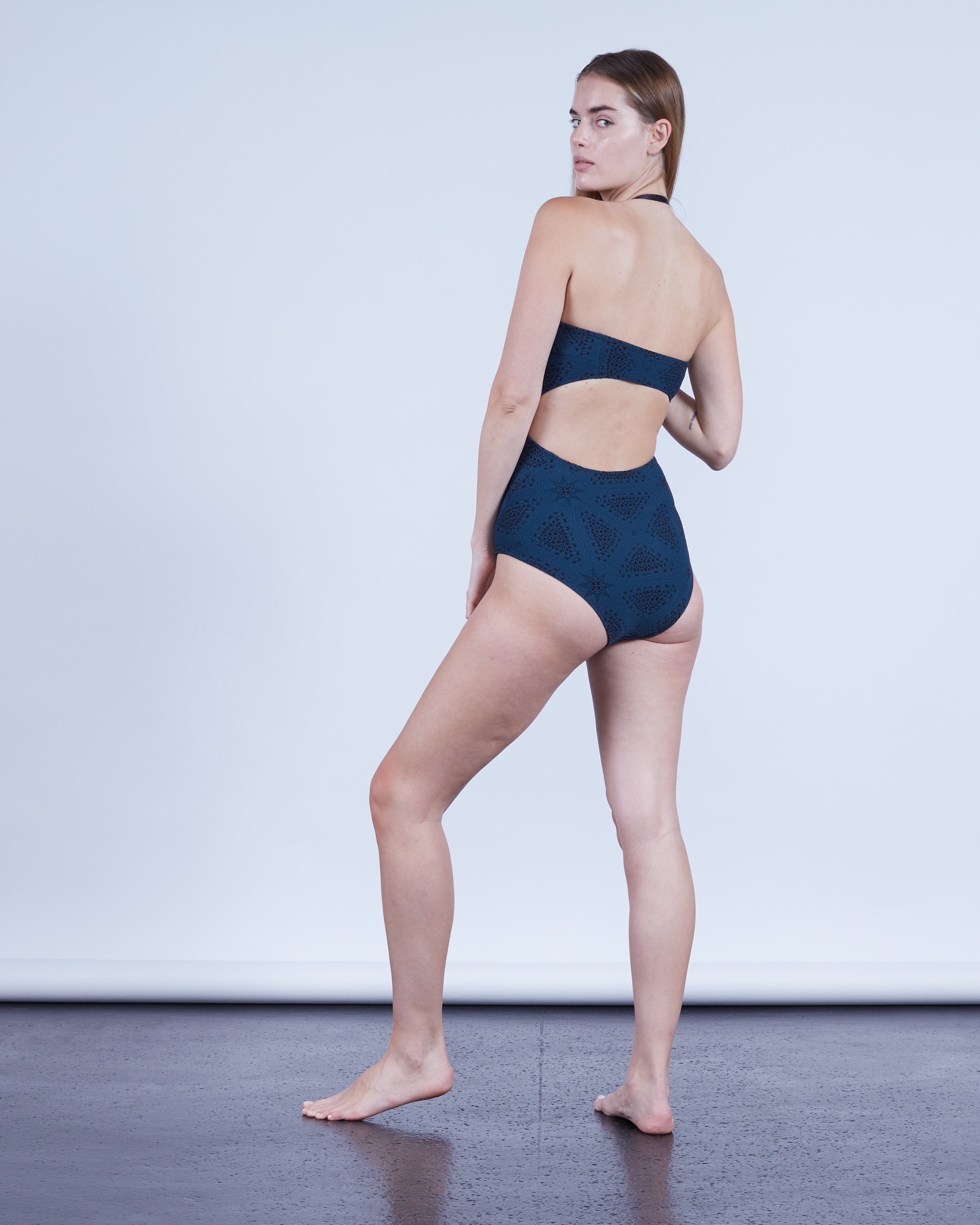 filter: color-siena-blue-jacquard; filter: color-multi; color: siena blue jacquard;
