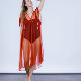 color: red tulle;