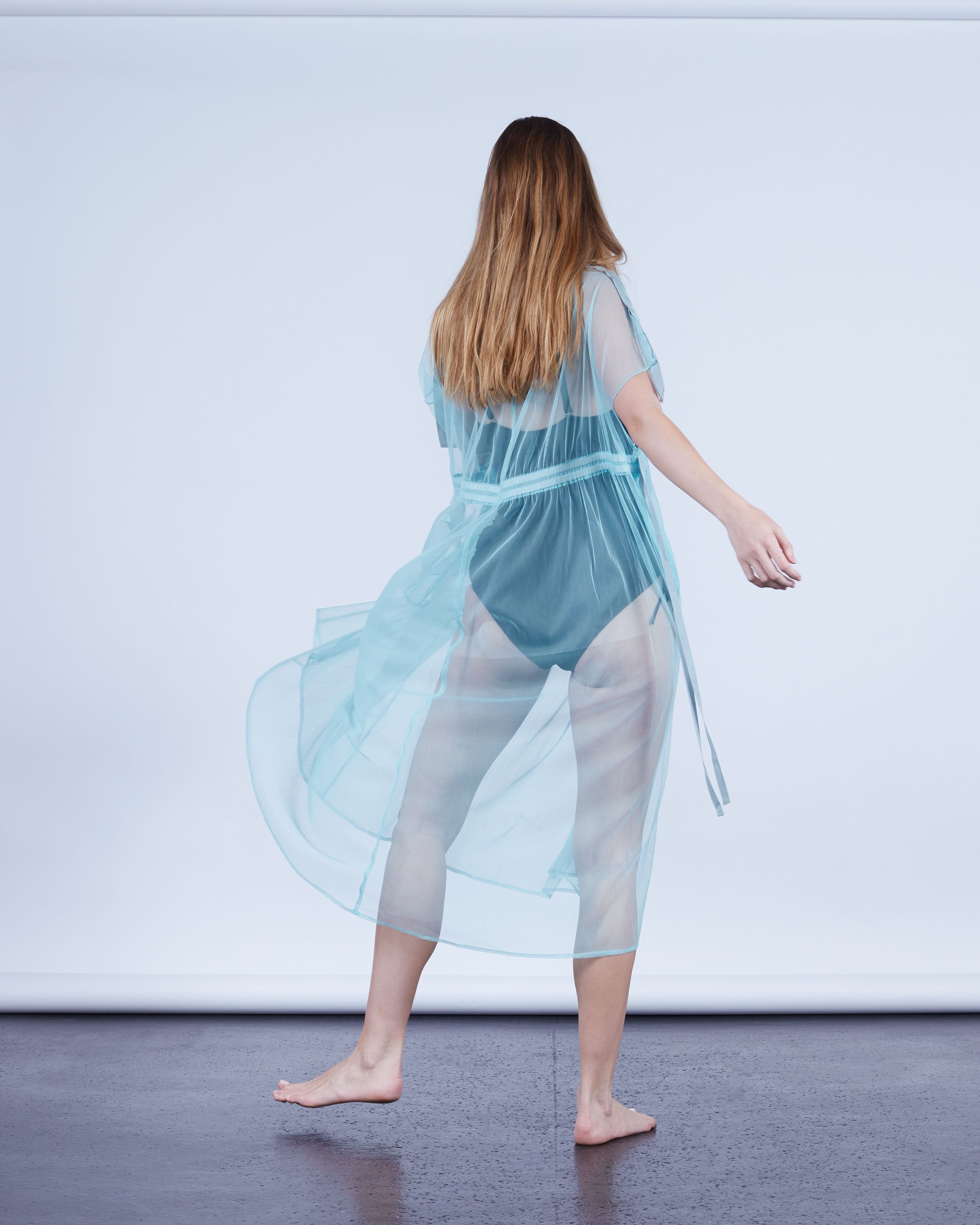 color: turquoise tulle;