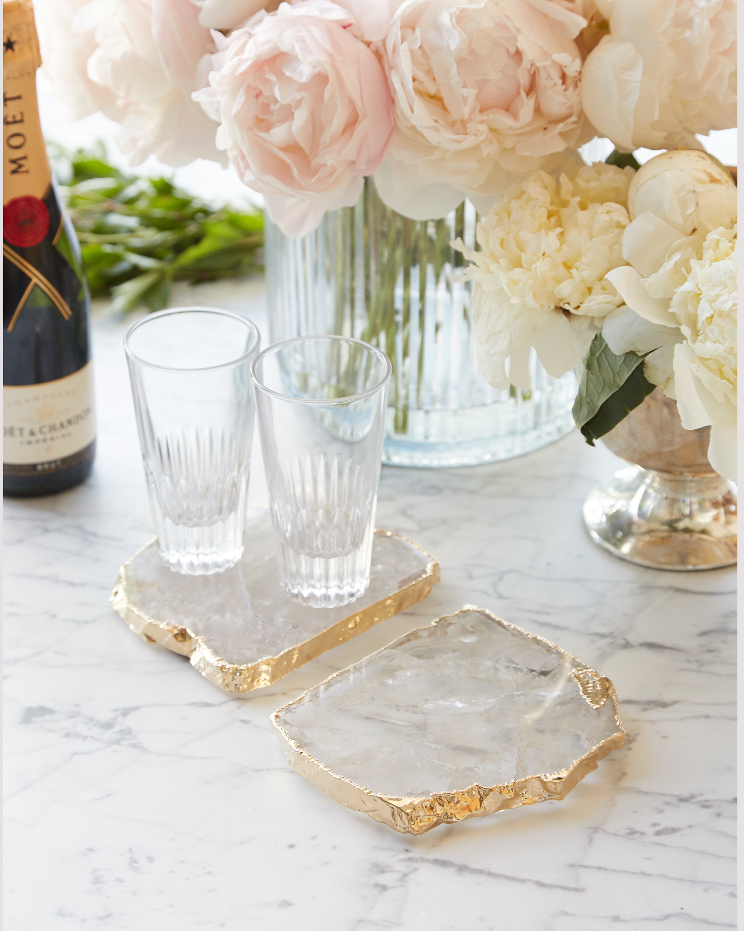 color: crystal gold