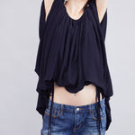 color: black;