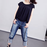 color: black;