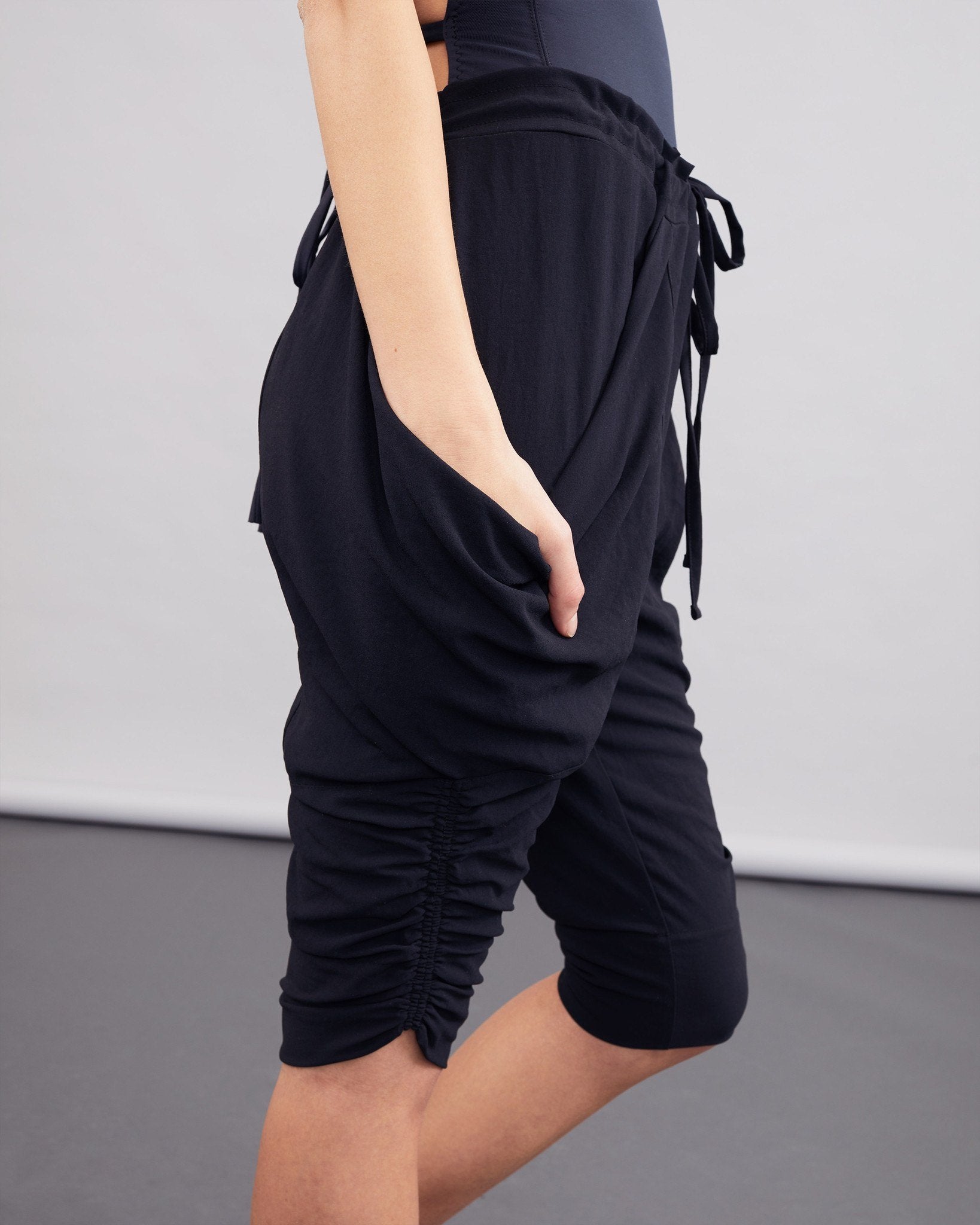 color: jet black;