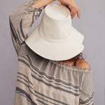 color: natural;
