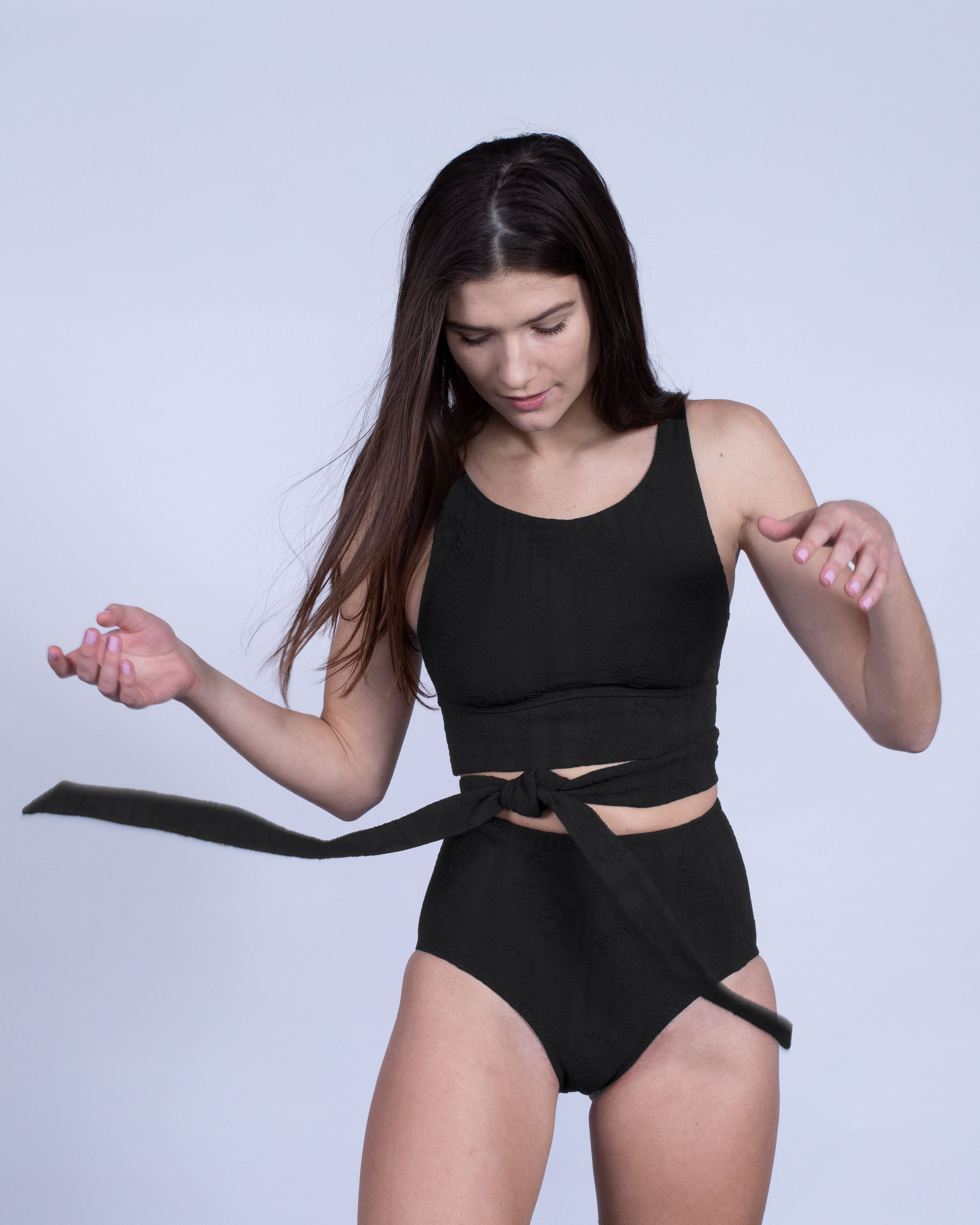 filter: color-belladonna-jacquard-black; filter: color-black; color: belladonna jacquard black;