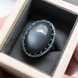 color: black gold