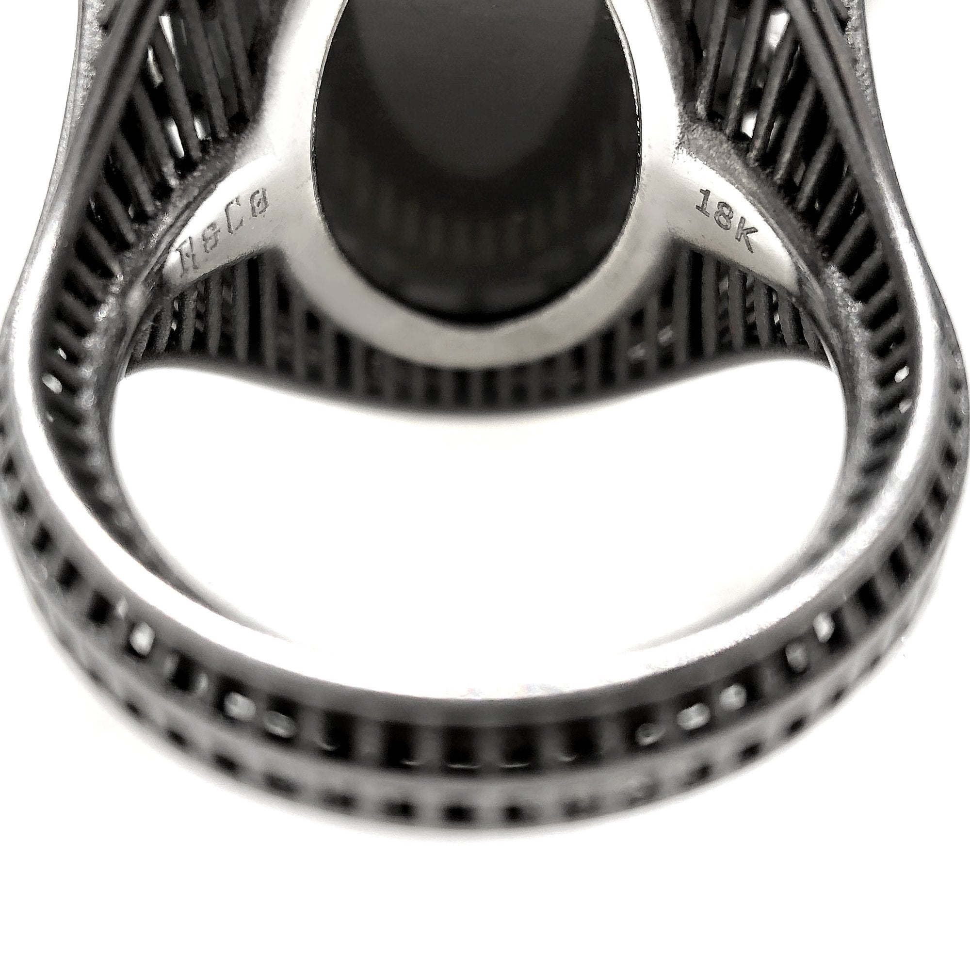 color: black gold