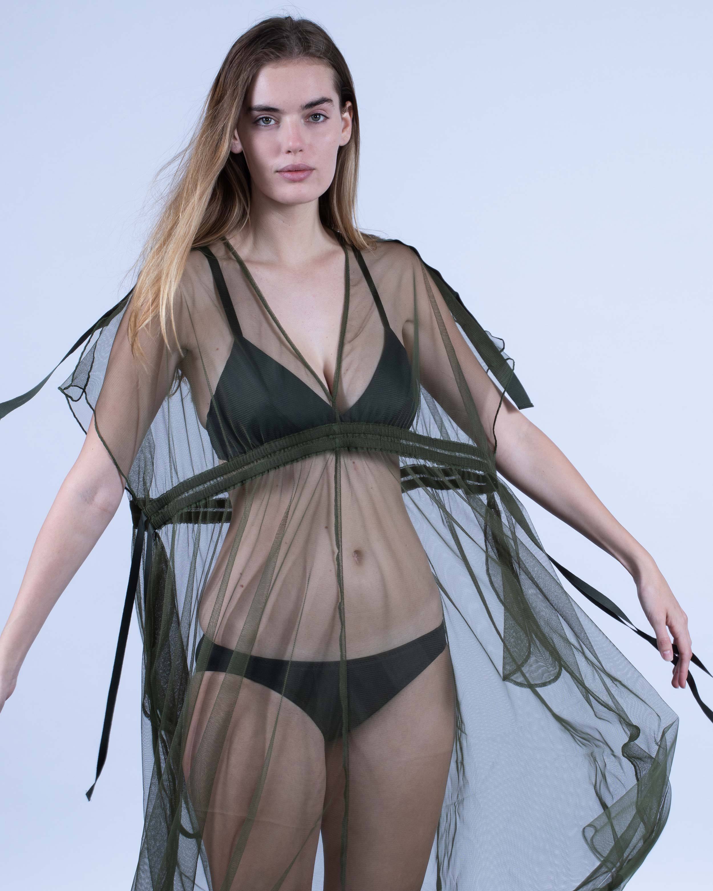 color: green tulle;