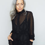 color: black flock;