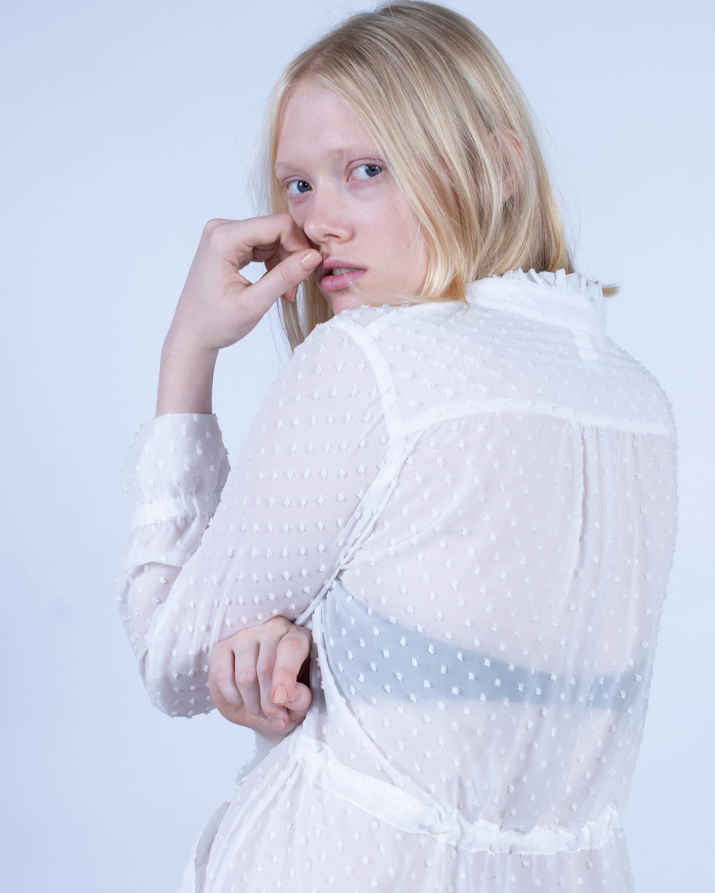 color: white flock;