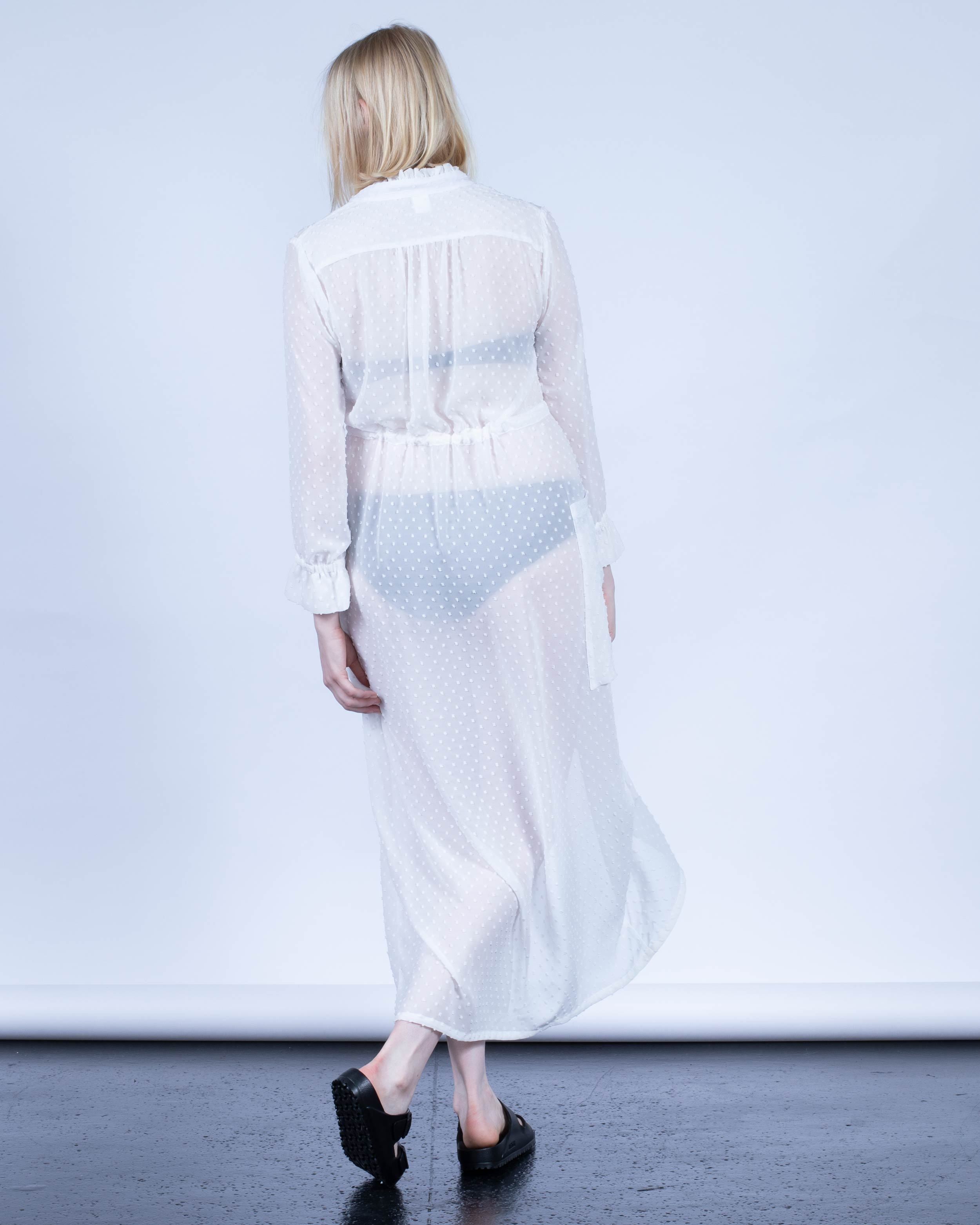 color: white flock;