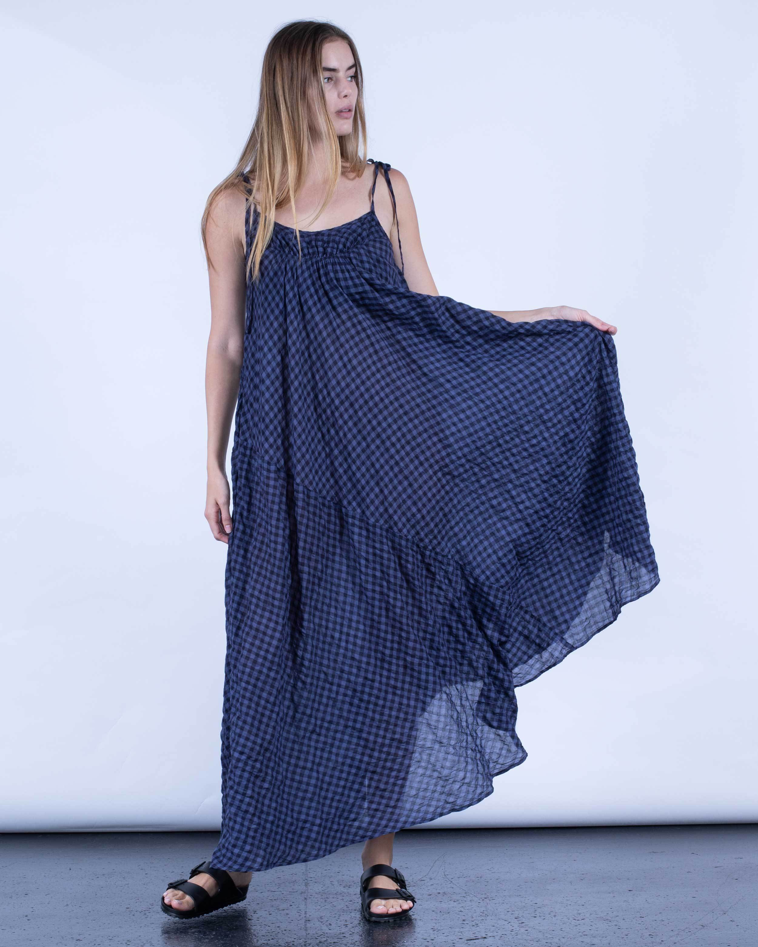 color: blue gingham;
