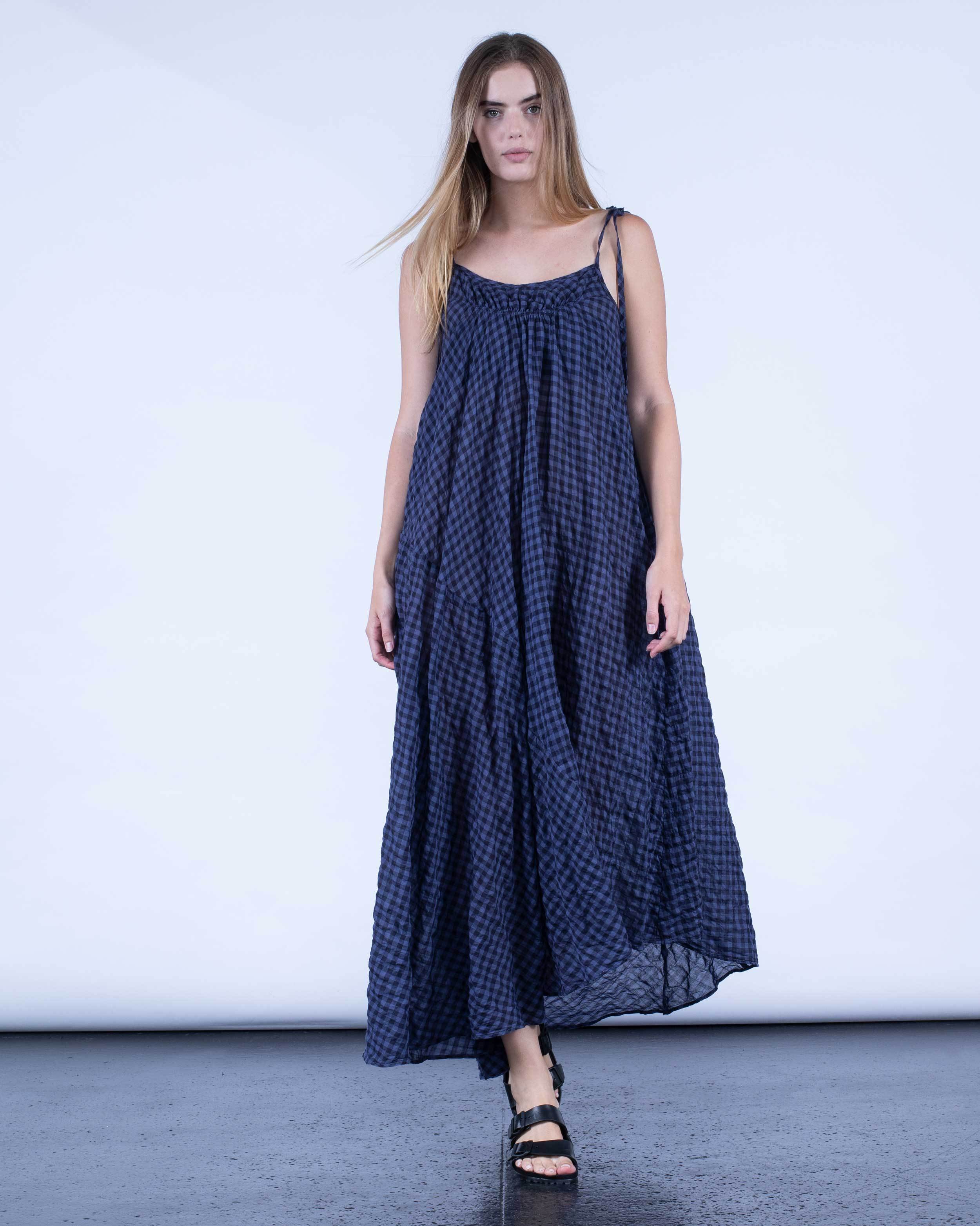 color: blue gingham;