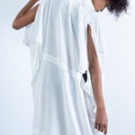 color: white;