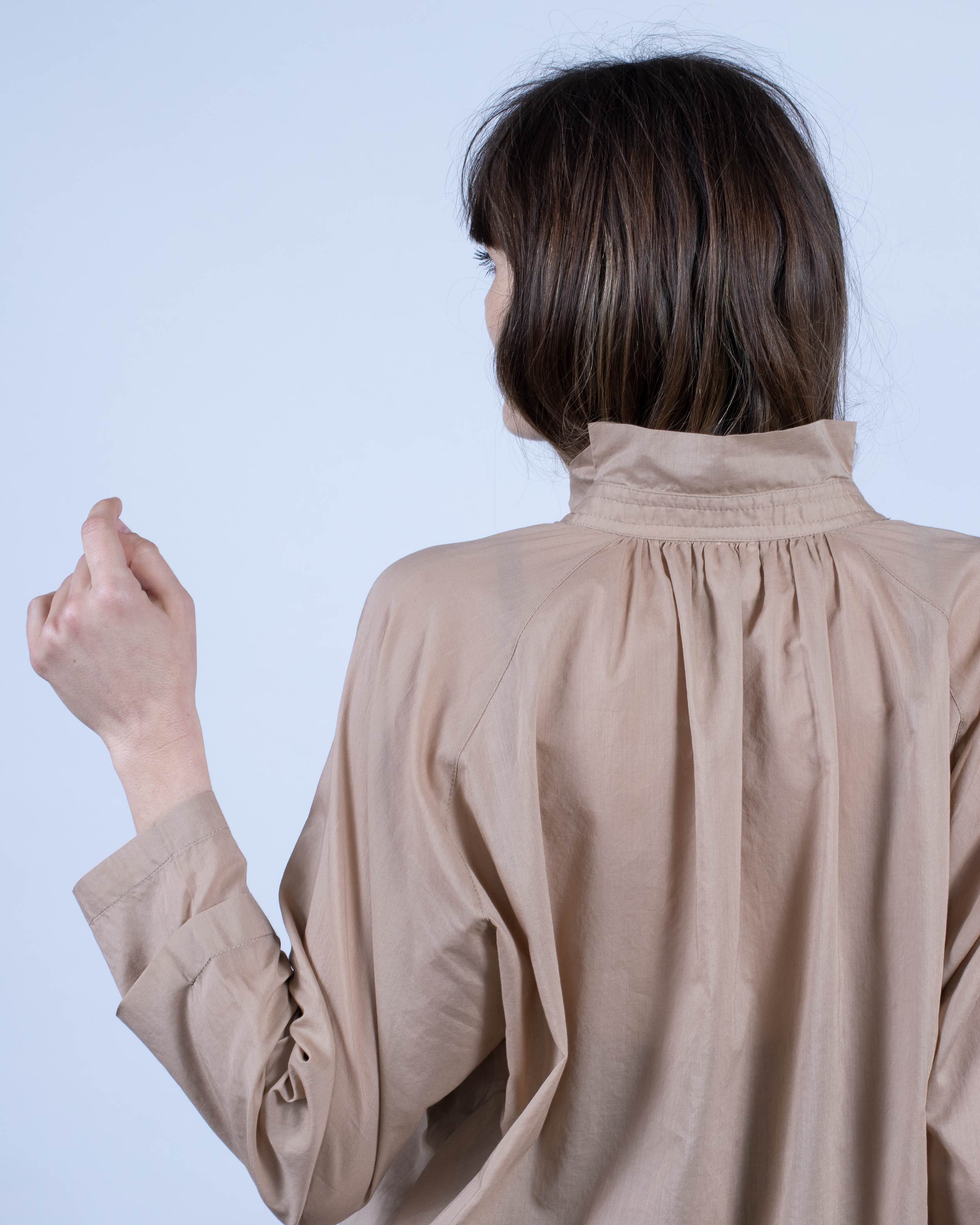 color: taupe;