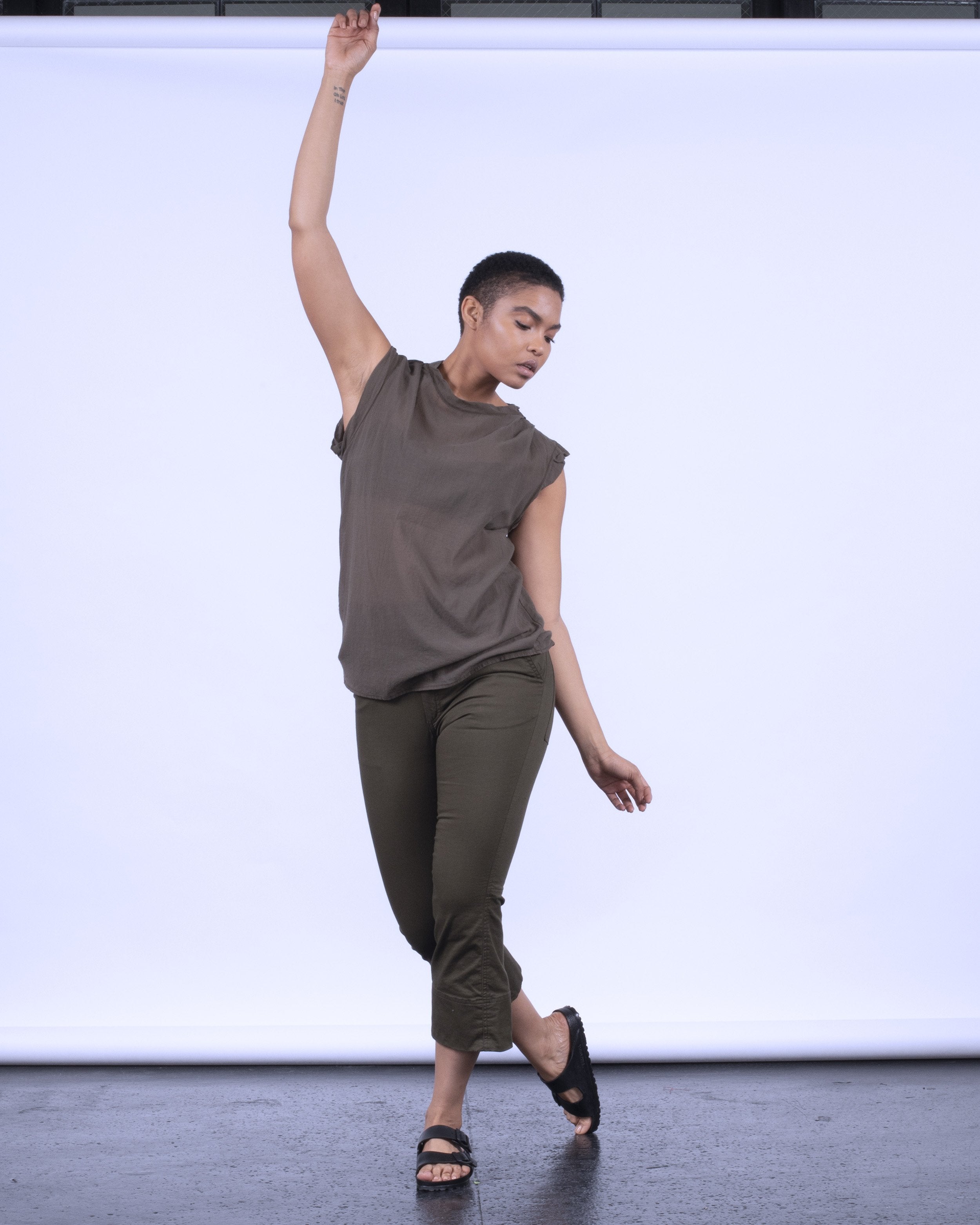 color: army green cotton;