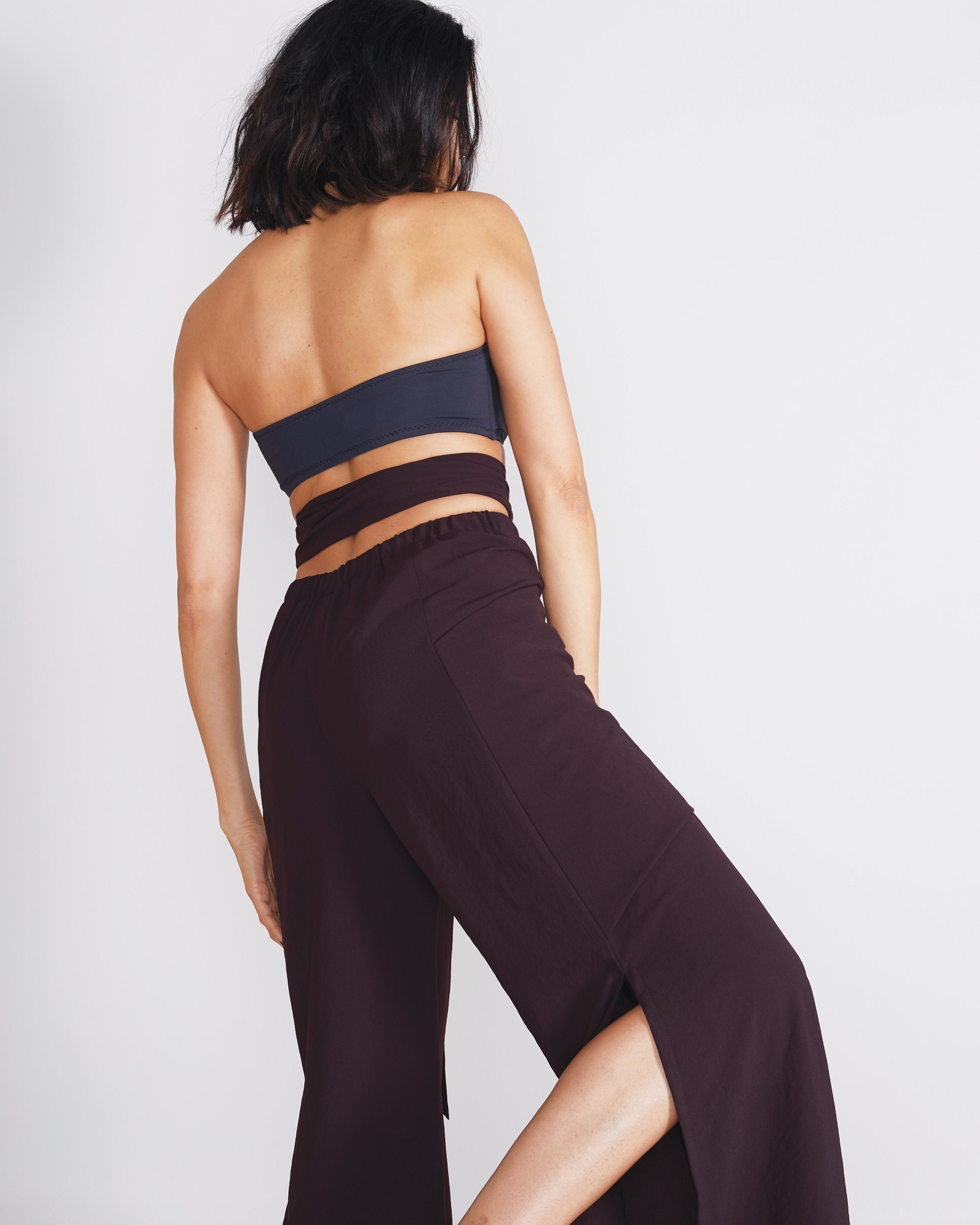 color: currant;